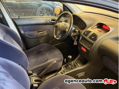 Peugeot 206 — 13