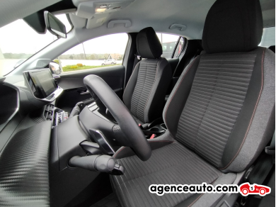 Peugeot 208 — 10