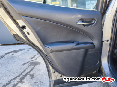 Lexus UX — 27