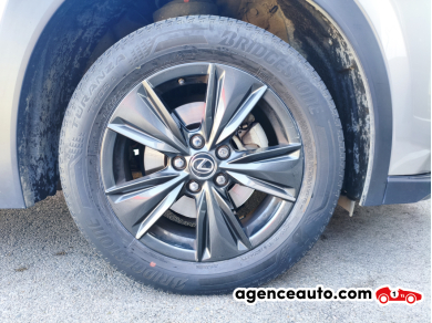 Lexus UX — 34