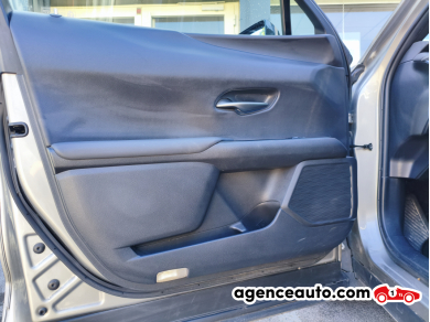 Lexus UX — 26