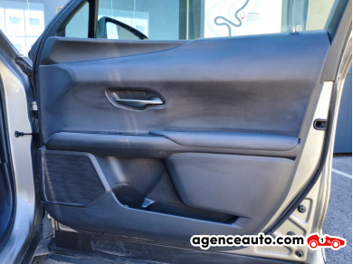 Lexus UX — 28