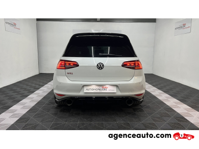 Volkswagen Golf — 5