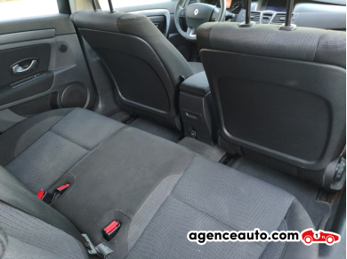 Renault Laguna — 20