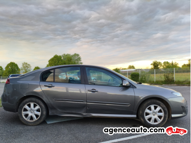 Renault Laguna — 4