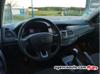 Renault Laguna — 12