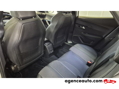 Peugeot 2008 — 12