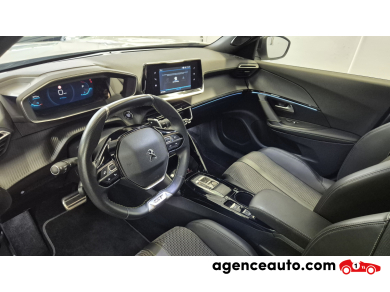 Peugeot 2008 — 8