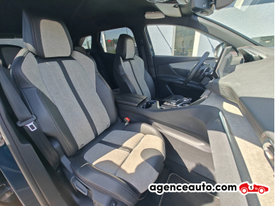 Peugeot 3008 HYbrid4 — 16