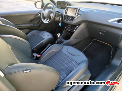 Peugeot 208 — 13
