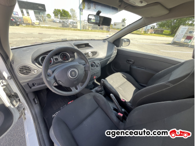 Renault Clio — 14