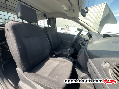 Renault Clio — 11