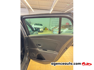 Renault Megane Estate — 25
