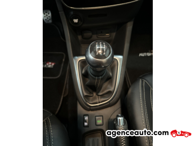 Renault Clio — 32