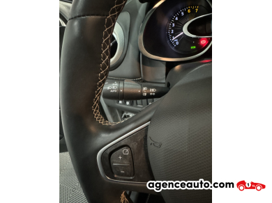 Renault Clio — 24