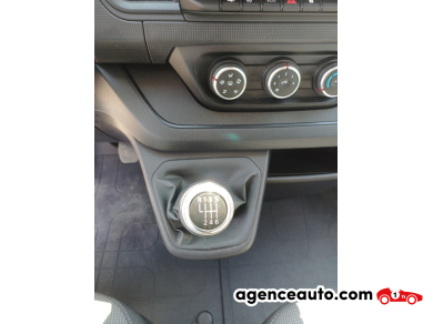 Renault Trafic — 19
