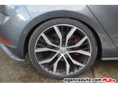 Volkswagen Golf — 15