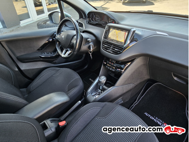 Peugeot 208 — 11