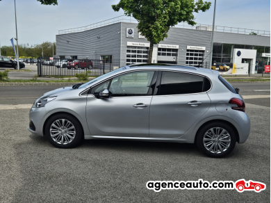 Peugeot 208 — 5