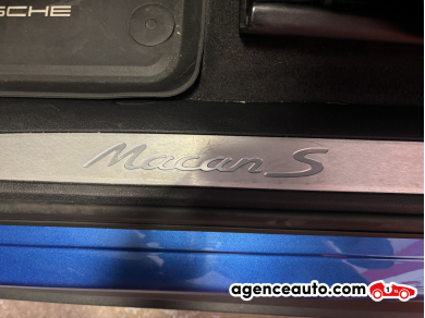 Porsche Macan — 33