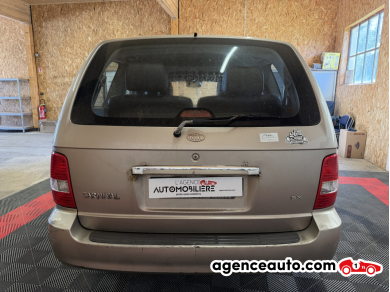 Kia Carnival — 3