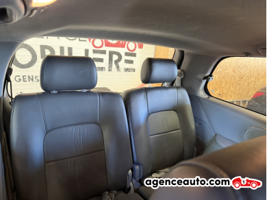 Kia Carnival — 16