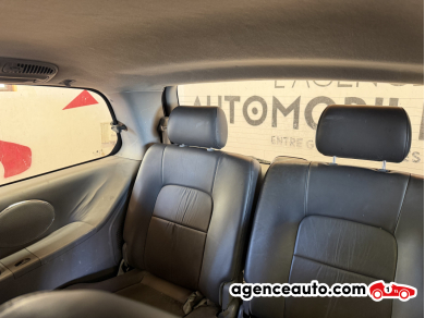Kia Carnival — 15