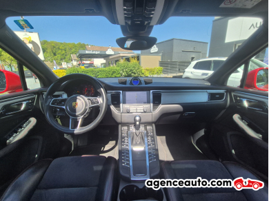 Porsche Macan — 13