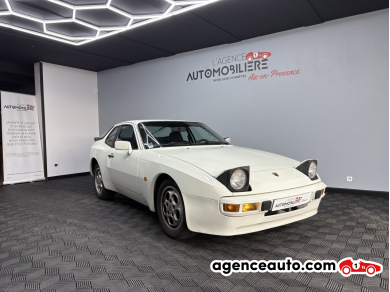 Porsche 944
