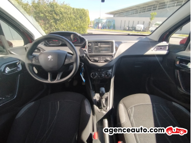 Peugeot 208 — 17