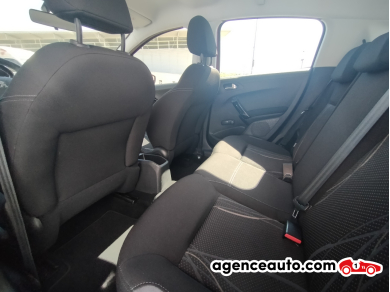 Peugeot 208 — 16