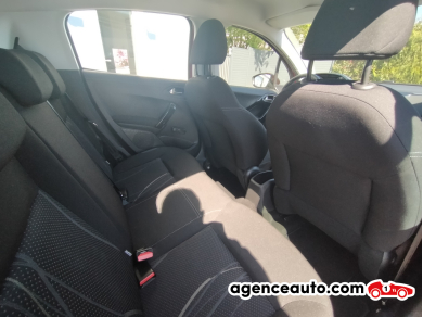 Peugeot 208 — 13