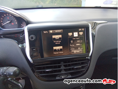 Peugeot 2008 — 11