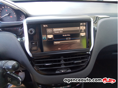 Peugeot 2008 — 12