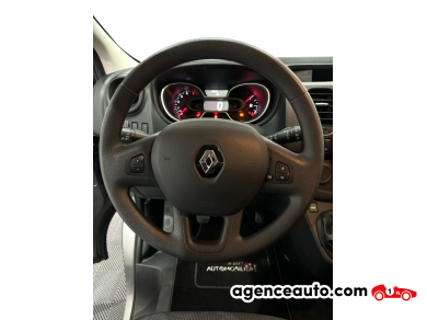 Renault Trafic — 24