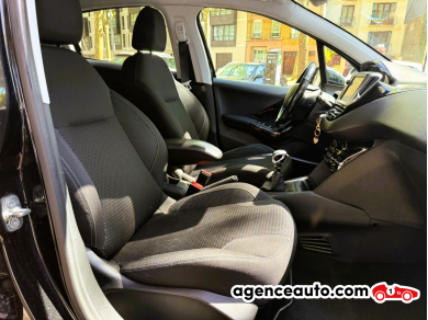 Peugeot 208 — 24