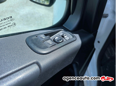 Nissan Interstar — 23