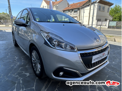 Peugeot 208 — 7