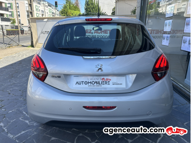 Peugeot 208 — 4