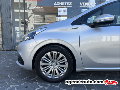 Peugeot 208 — 8