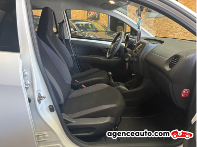Peugeot 108 — 10
