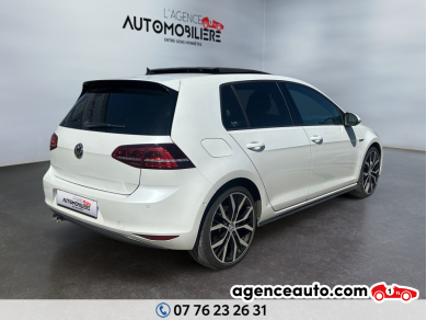 Volkswagen Golf — 3
