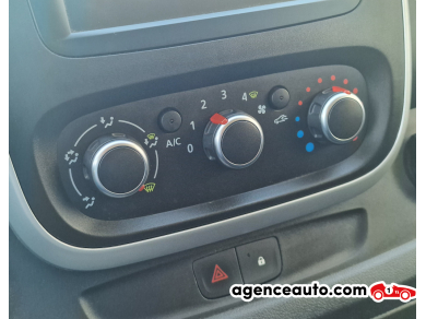 Renault Trafic — 13