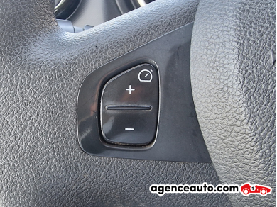 Renault Trafic — 19