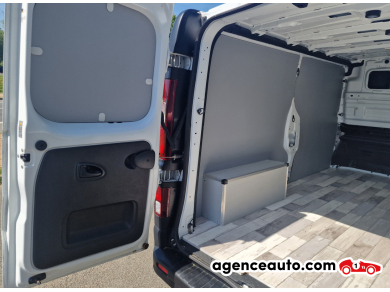 Renault Trafic — 25