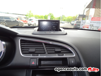 Peugeot 3008 — 29