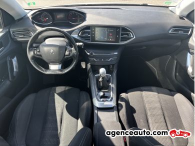 Peugeot 308 — 9