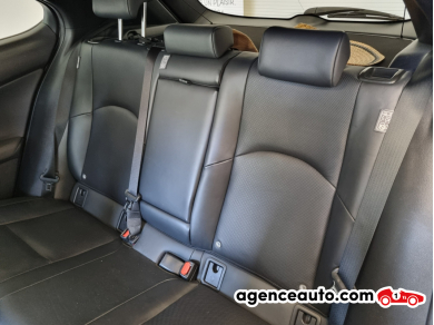 Lexus UX — 15