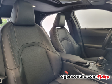 Lexus UX — 18