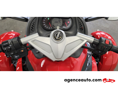 Can-Am Spyder — 9
